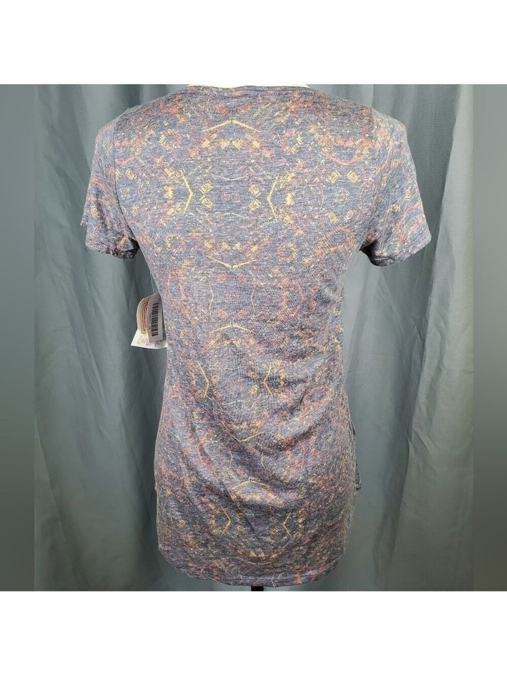NWT Lularoe Classic T, red/yellow/gray geometric design, size XS - Picture 2 of 6